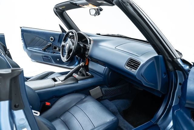 Used 2003 Honda S2000 image 19