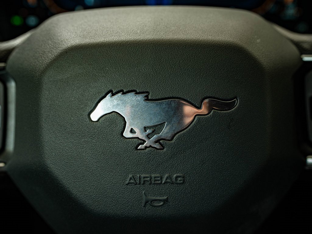 Used 2025 Ford Mustang Premium image 30