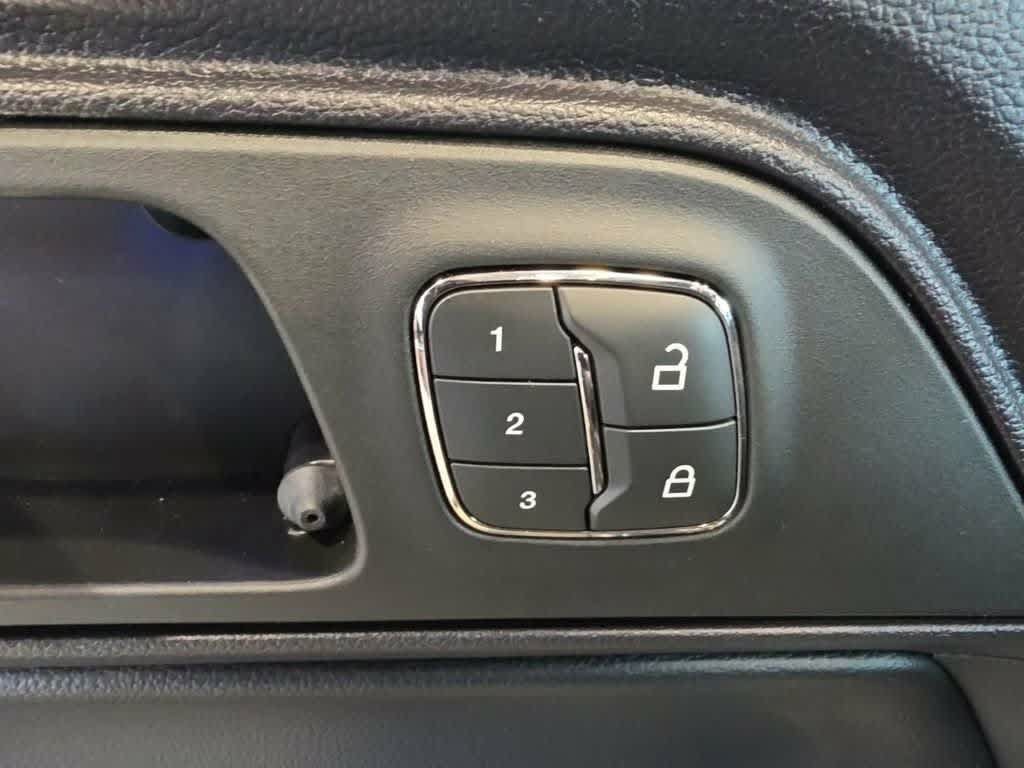 Used 2016 Ford Mustang GT Premium w/ GT Performance Package RWD image 17