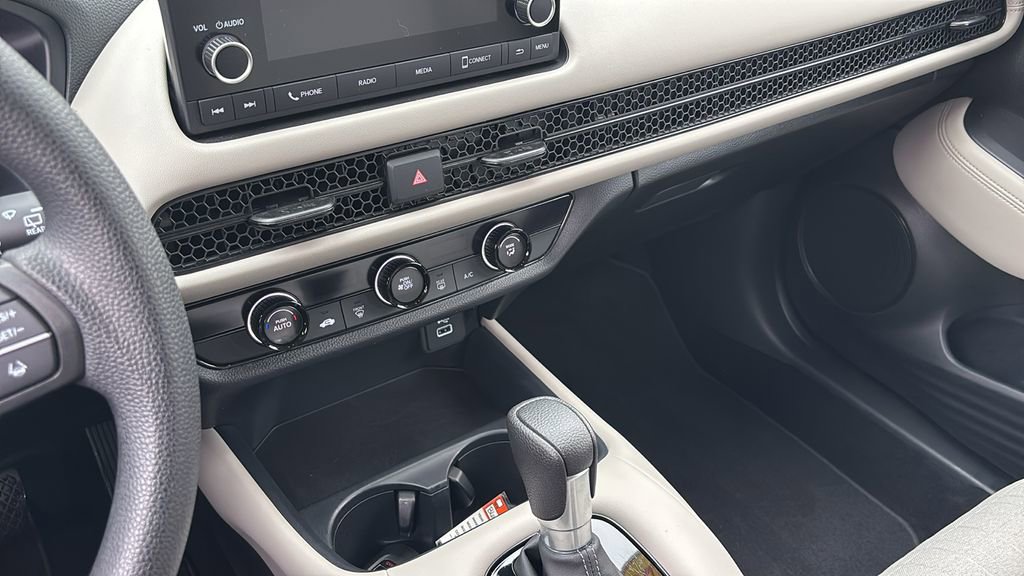 Certified 2025 Honda HR-V LX image 20