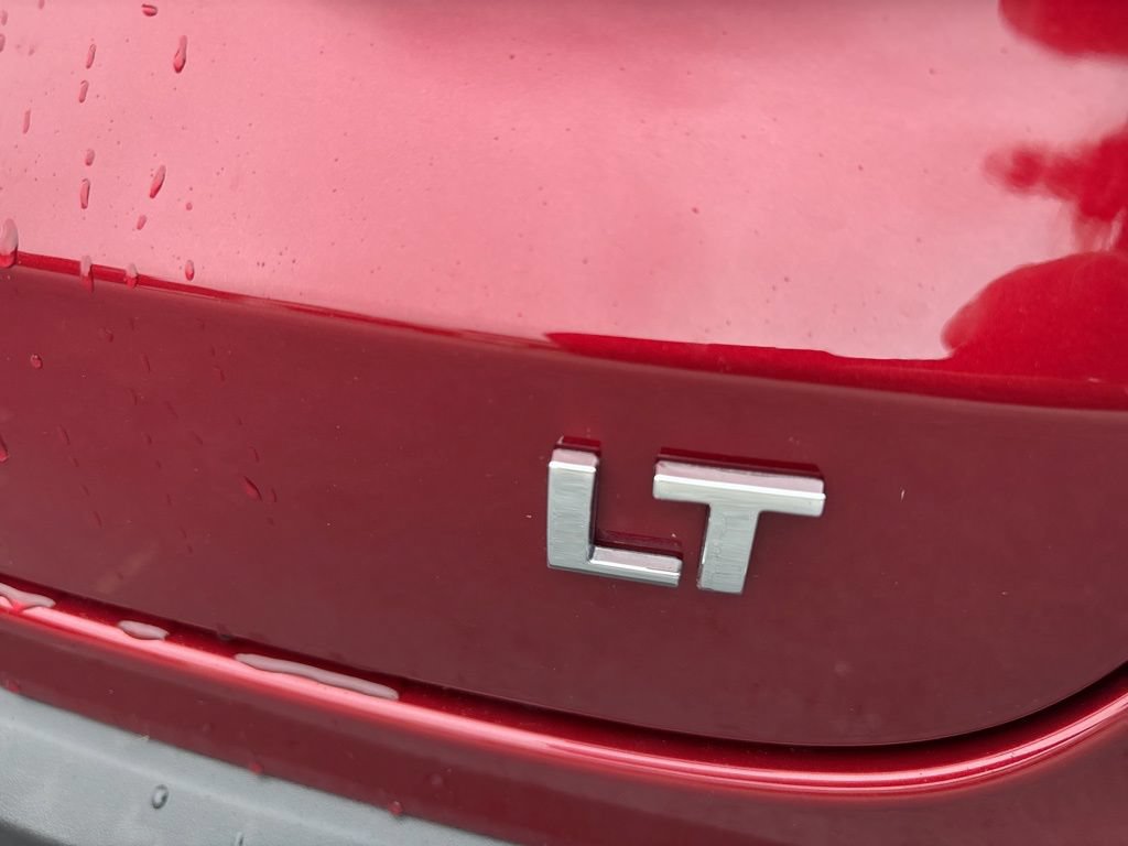 Used 2025 Chevrolet Trax LT w/ LT Convenience Package FWD image 30