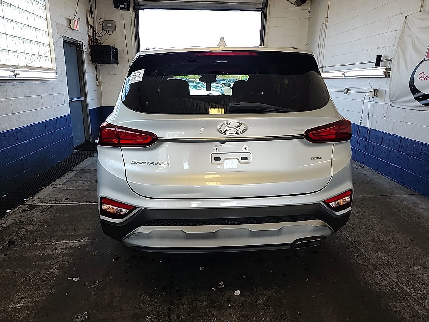 Used 2019 Hyundai Santa Fe SEL AWD/4WD image 4