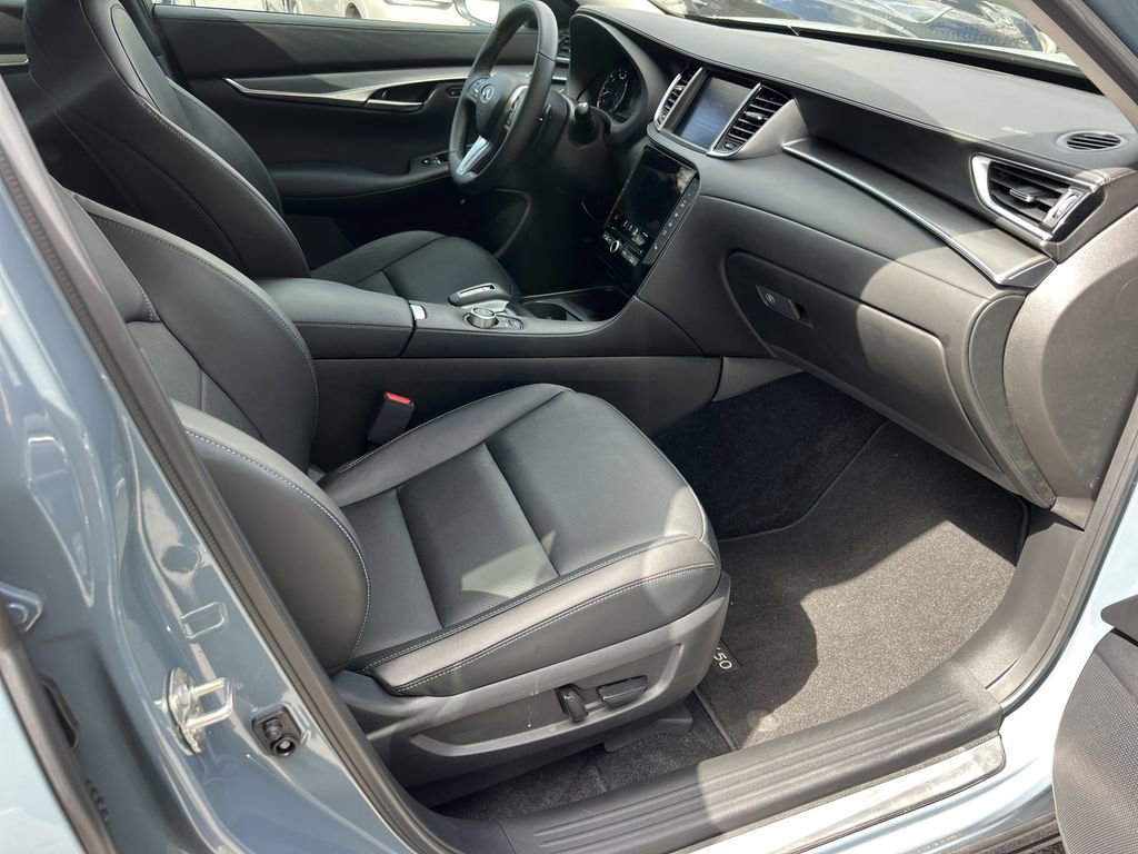 Used 2025 INFINITI QX50 Luxe image 11