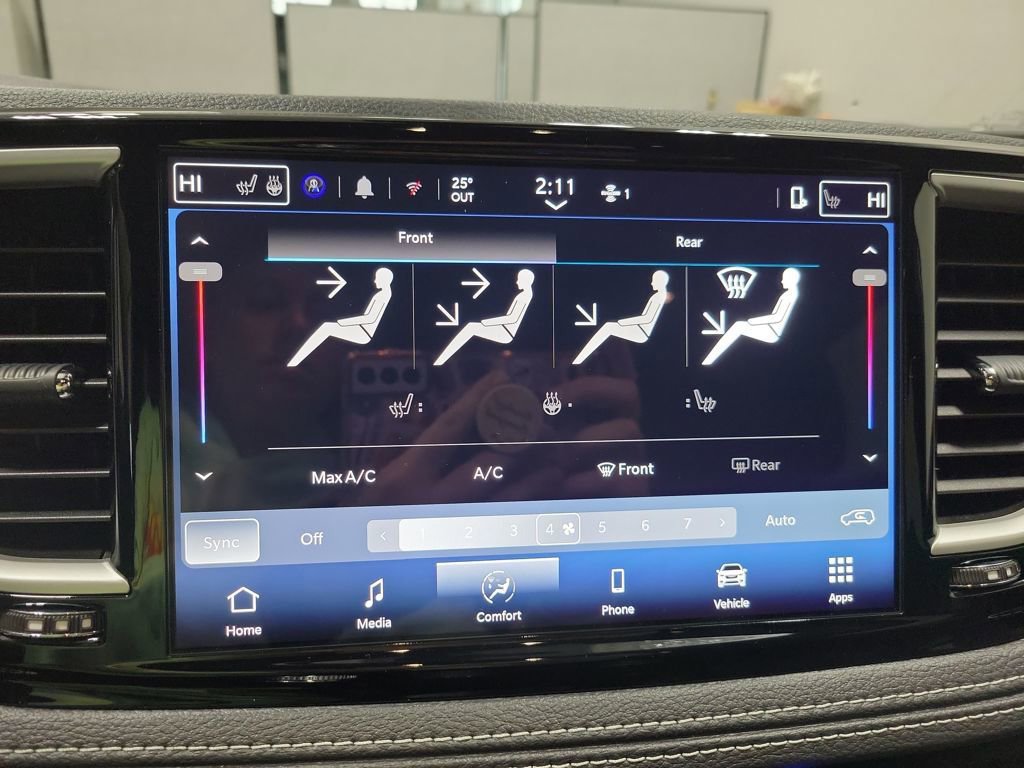 New 2026 Chrysler Pacifica Select w/ S Appearance Package image 19