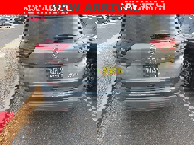 Used 2021 Nissan Rogue SV image 4