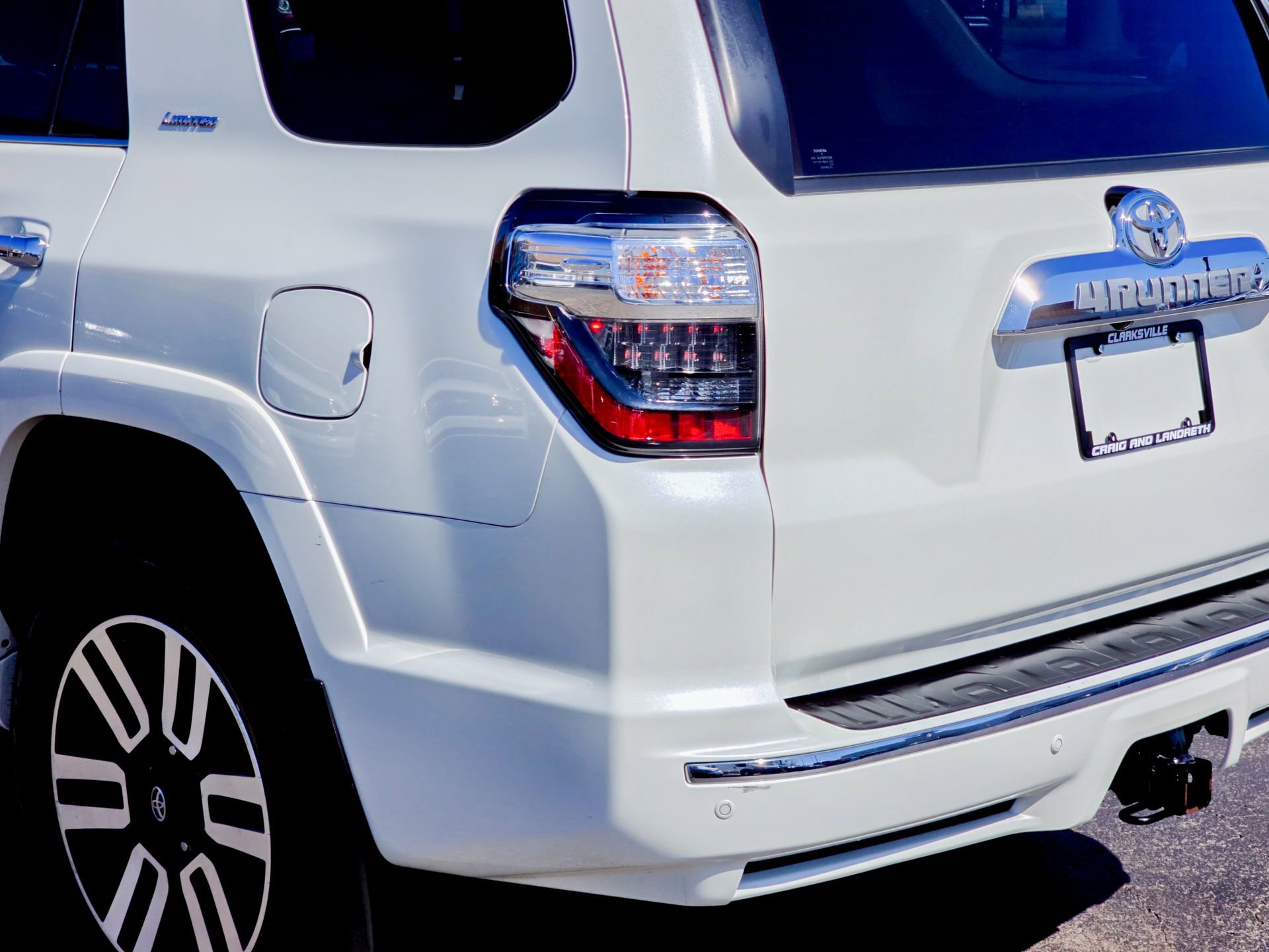 Used 2022 Toyota 4Runner Limited image 17