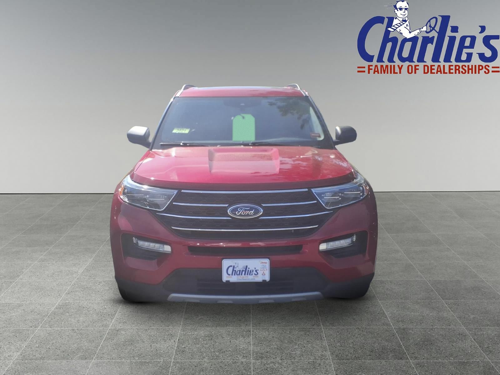 Used 2021 Ford Explorer XLT w/ Equipment Group 202A AWD/4WD image 2