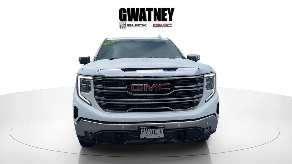 Used 2024 GMC Sierra 1500 SLT w/ SLT Premium Plus Package AWD/4WD image 8