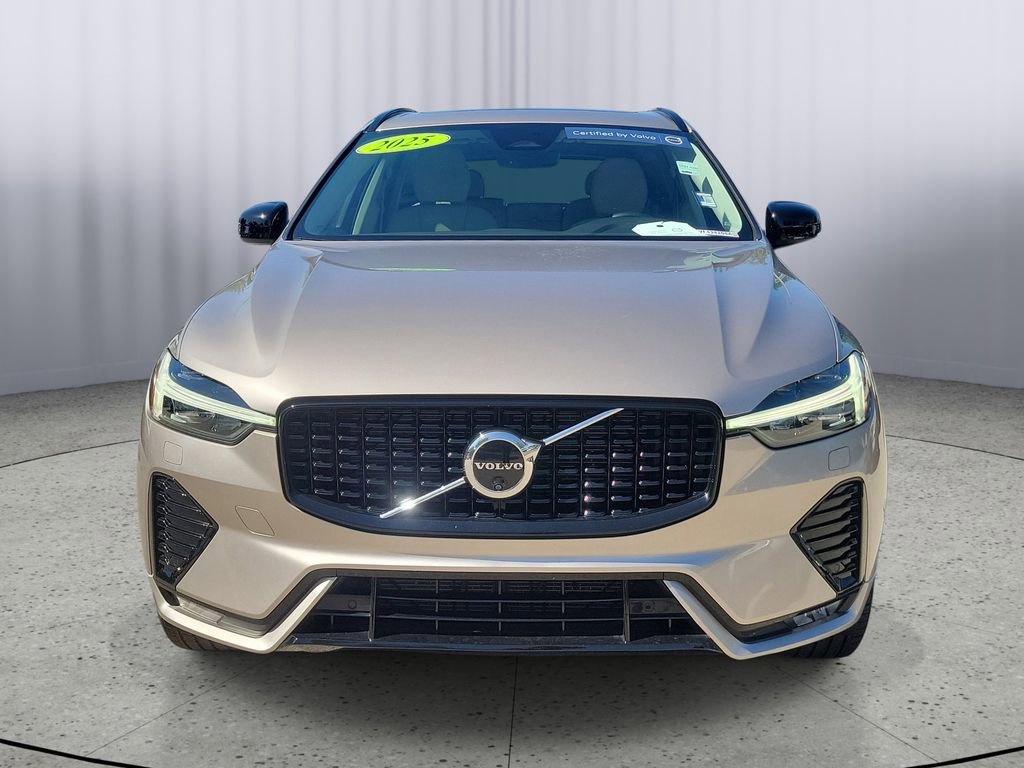 Used 2025 Volvo XC60 B5 Plus w/ Protection Package Premier image 10