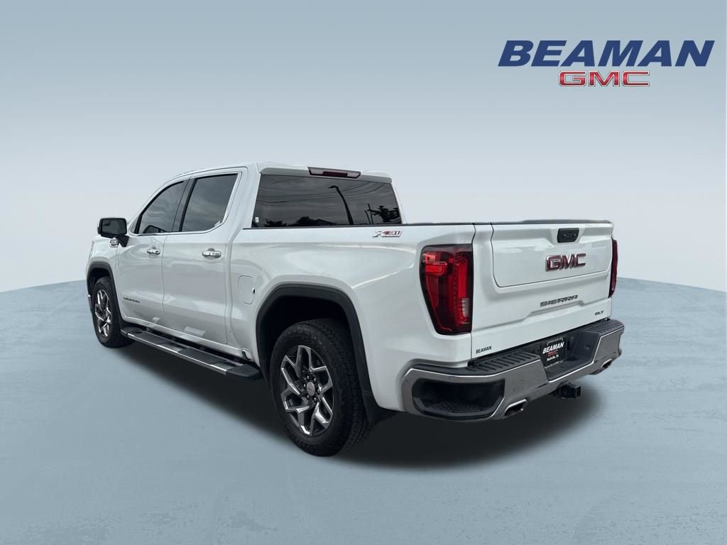 Used 2023 GMC Sierra 1500 SLT w/ SLT Premium Package AWD/4WD image 5