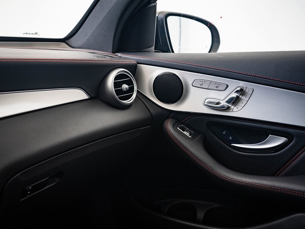 Certified 2022 Mercedes-Benz GLC 43 AMG 4MATIC image 35