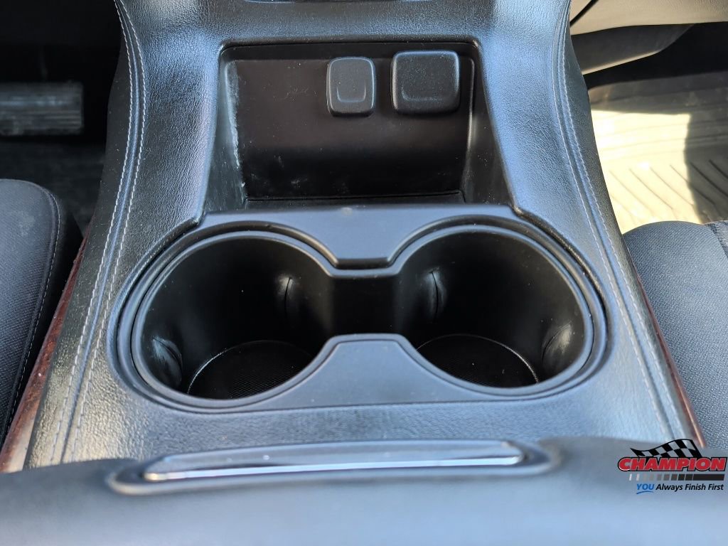 Used 2018 GMC Yukon SLE w/ SLE Value Package image 16