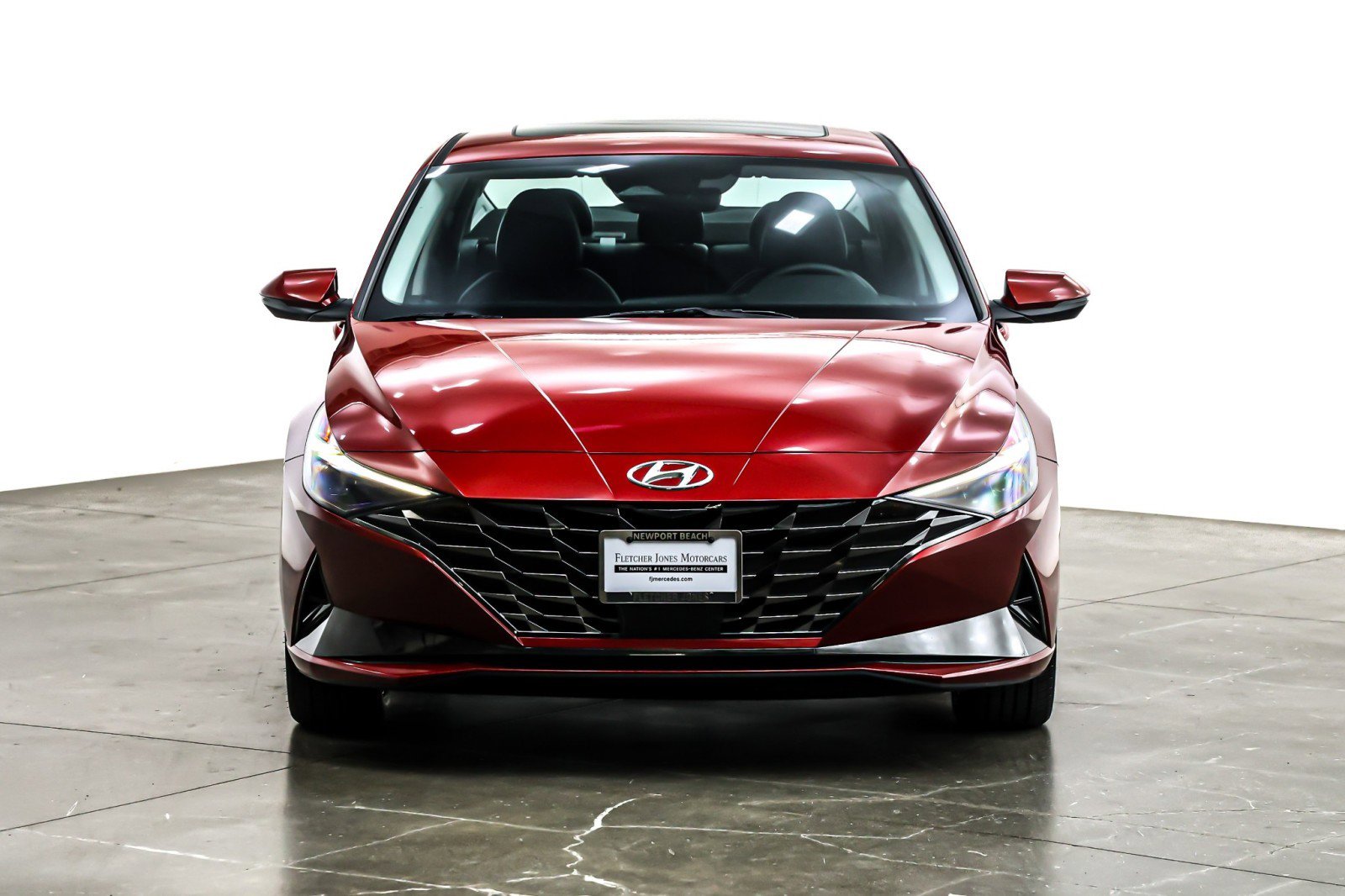 Used 2023 Hyundai Elantra Limited image 3