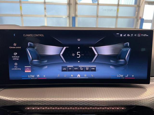 New 2026 BMW 330i xDrive Sedan w/ Premium Package AWD/4WD image 28