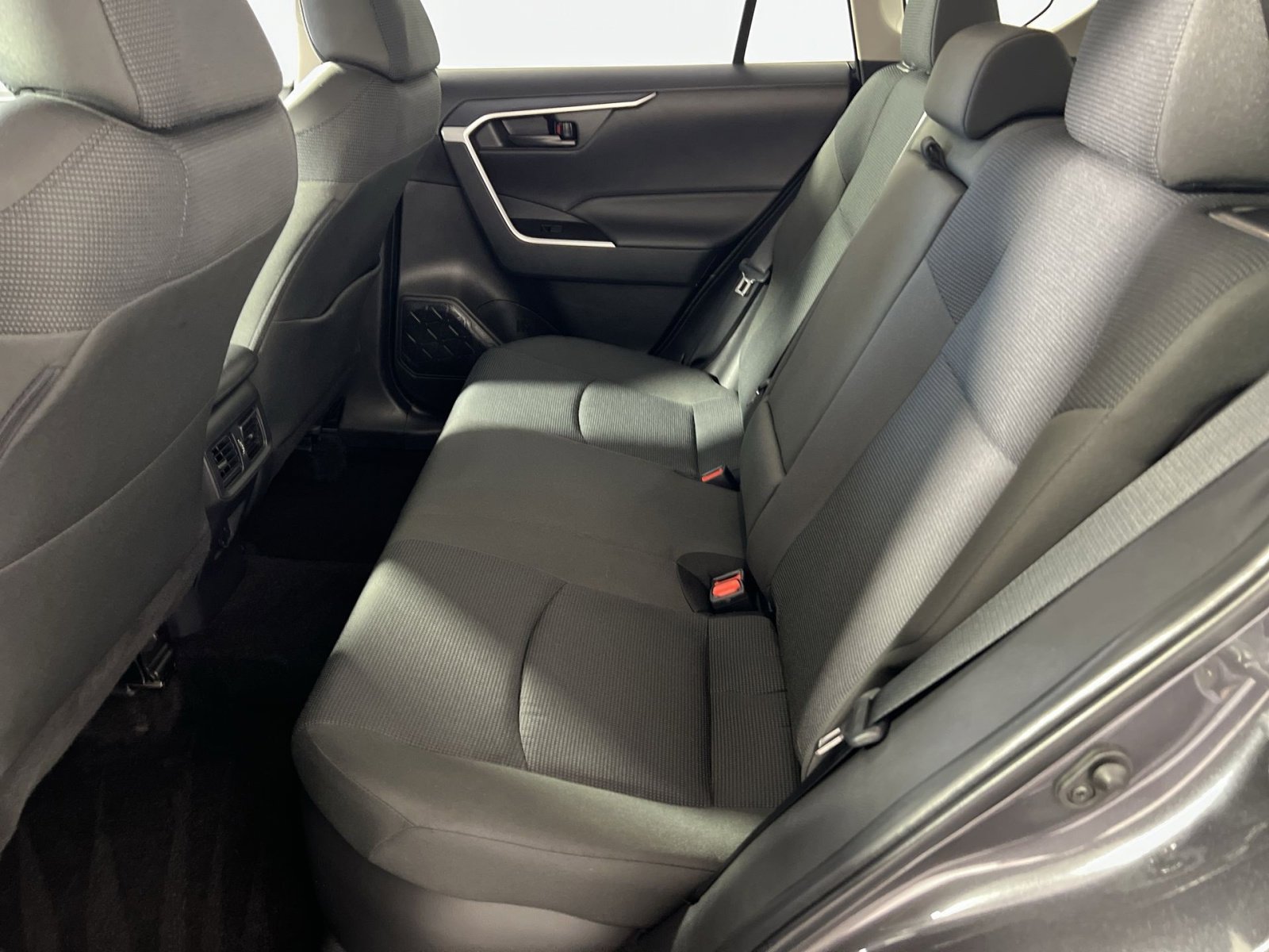 Used 2025 Toyota RAV4 LE image 25