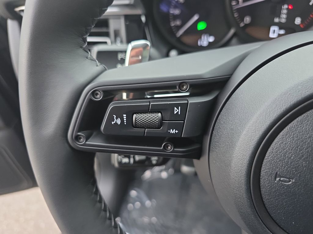 New 2026 Porsche Macan image 34