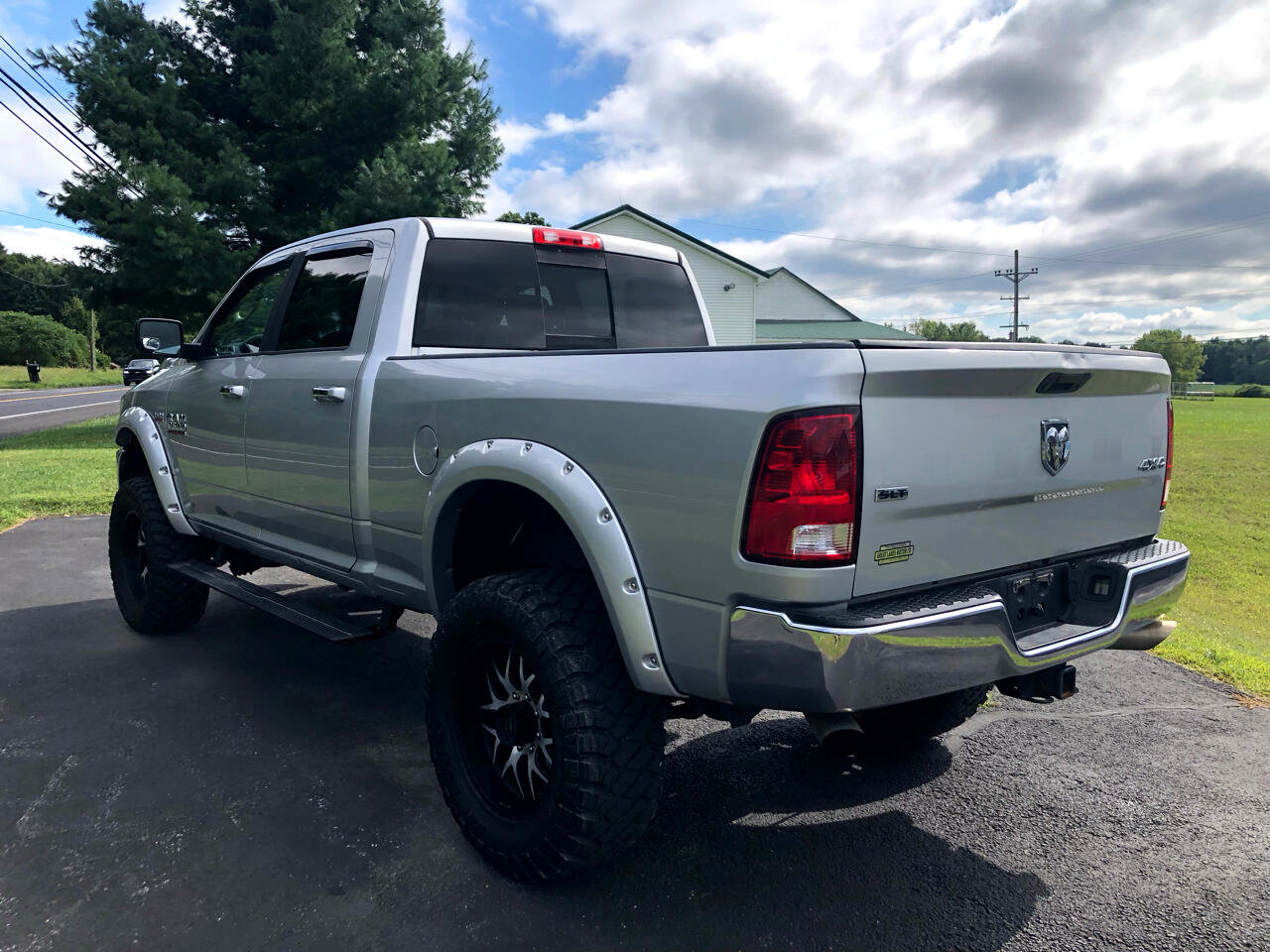 Used 2015 RAM 2500 SLT image 7