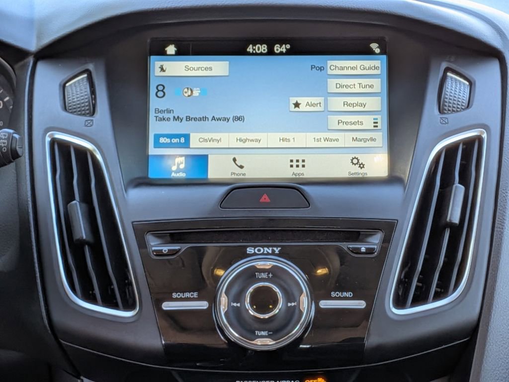 Used 2017 Ford Focus SEL image 19