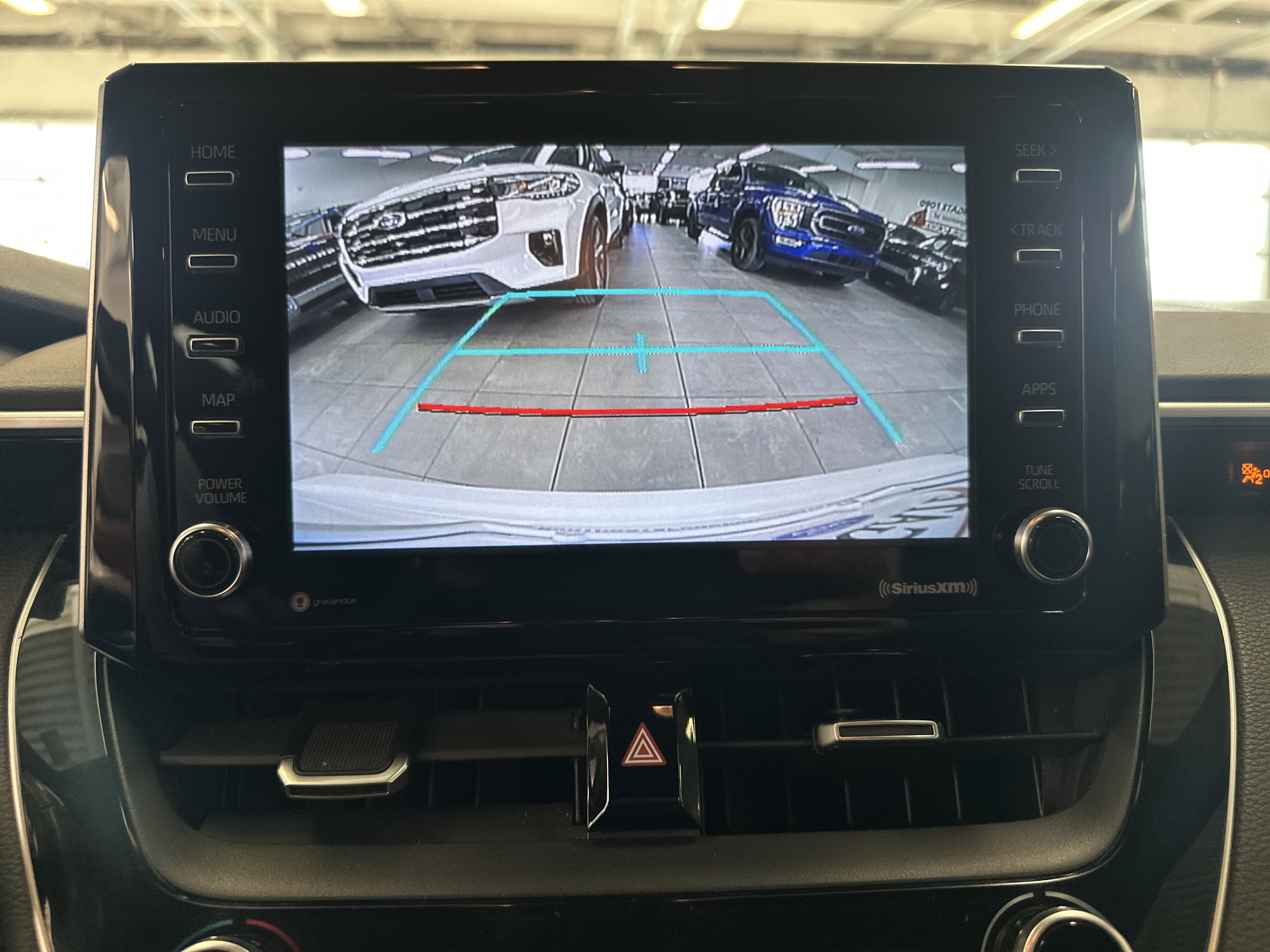 Used 2021 Toyota Corolla SE w/ Carpet Mat Package (TMS) image 26