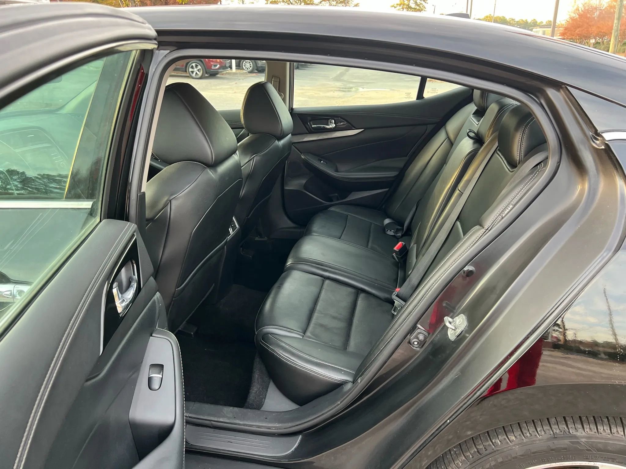 Used 2021 Nissan Maxima 3.5 SV w/ Floor Mat Group image 7