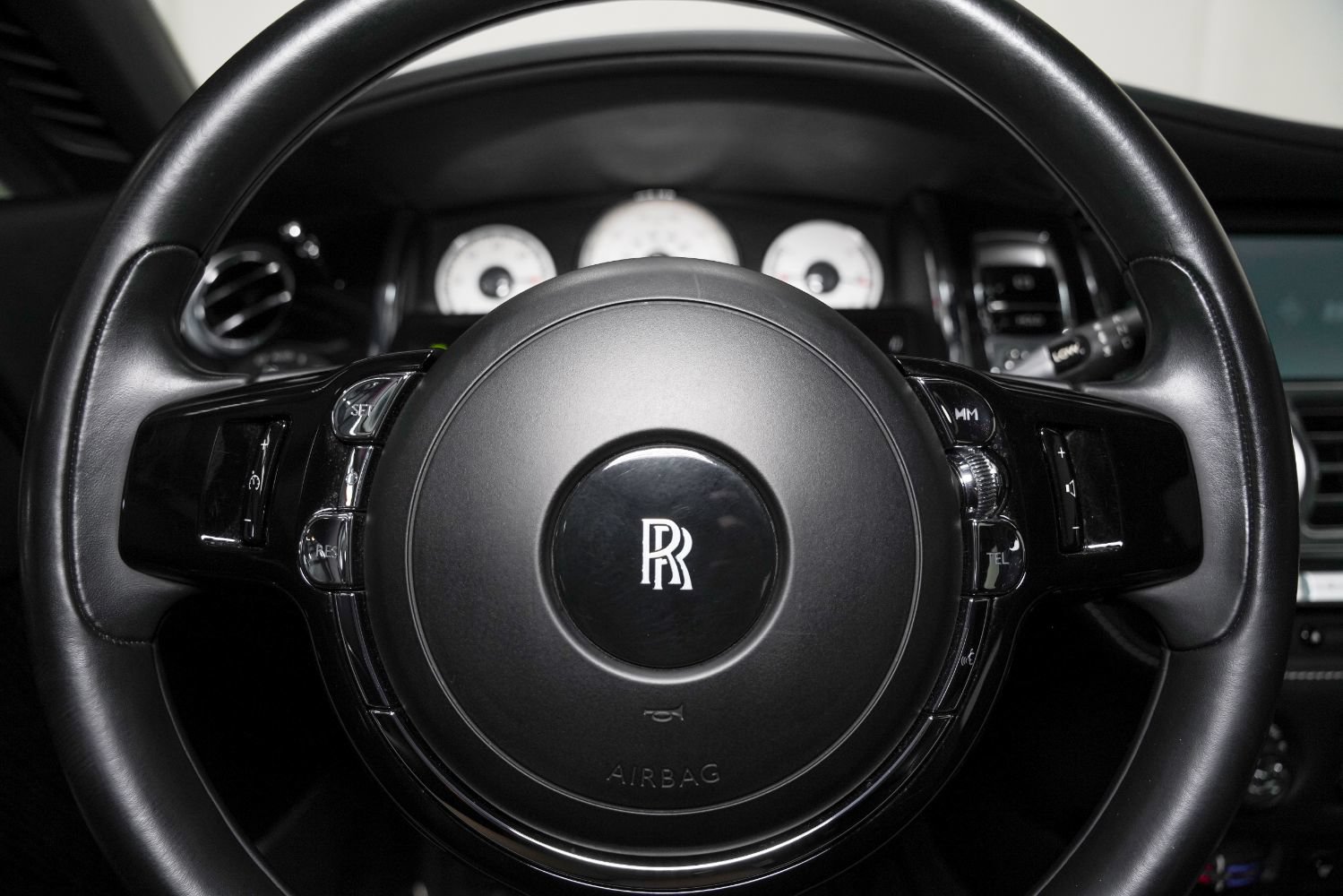 Used 2017 Rolls-Royce Wraith RWD image 47