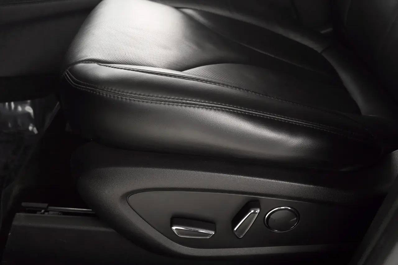 Used 2015 Lincoln MKC AWD w/ Equipment Group 102A Reserve image 31