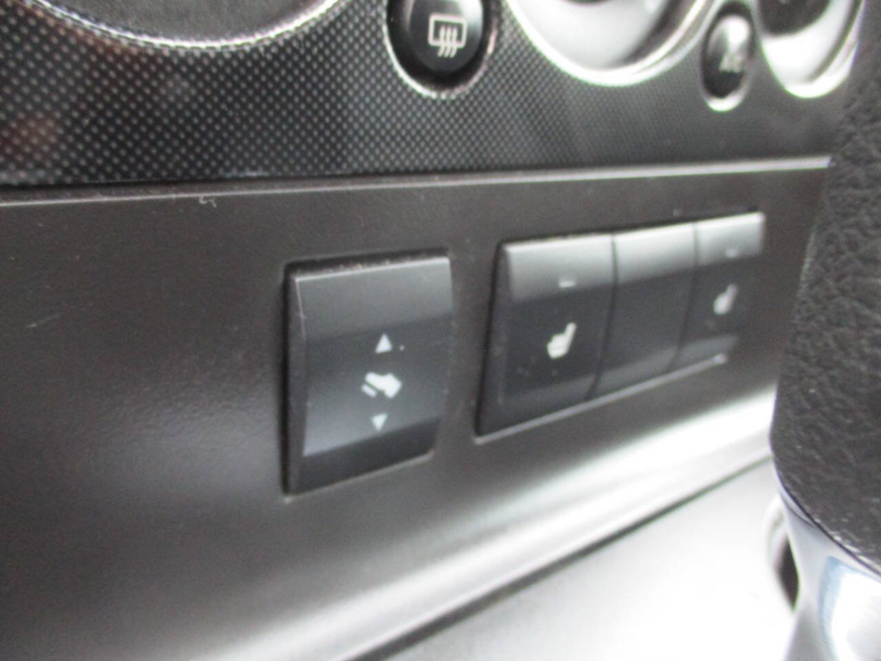 Used 2010 Ford Explorer XLT AWD/4WD image 28