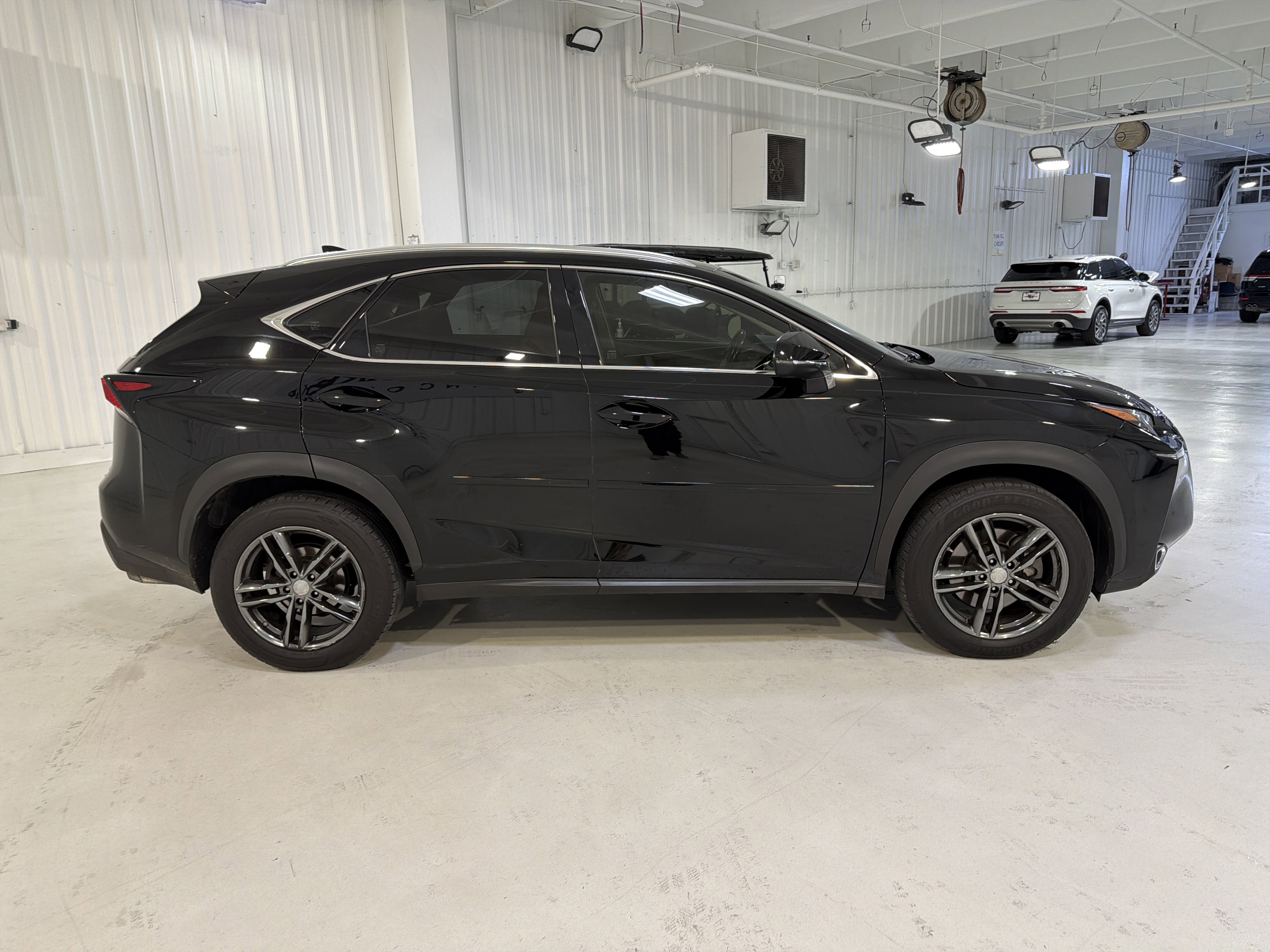 Used 2015 Lexus NX 200t FWD w/ Premium Package image 6