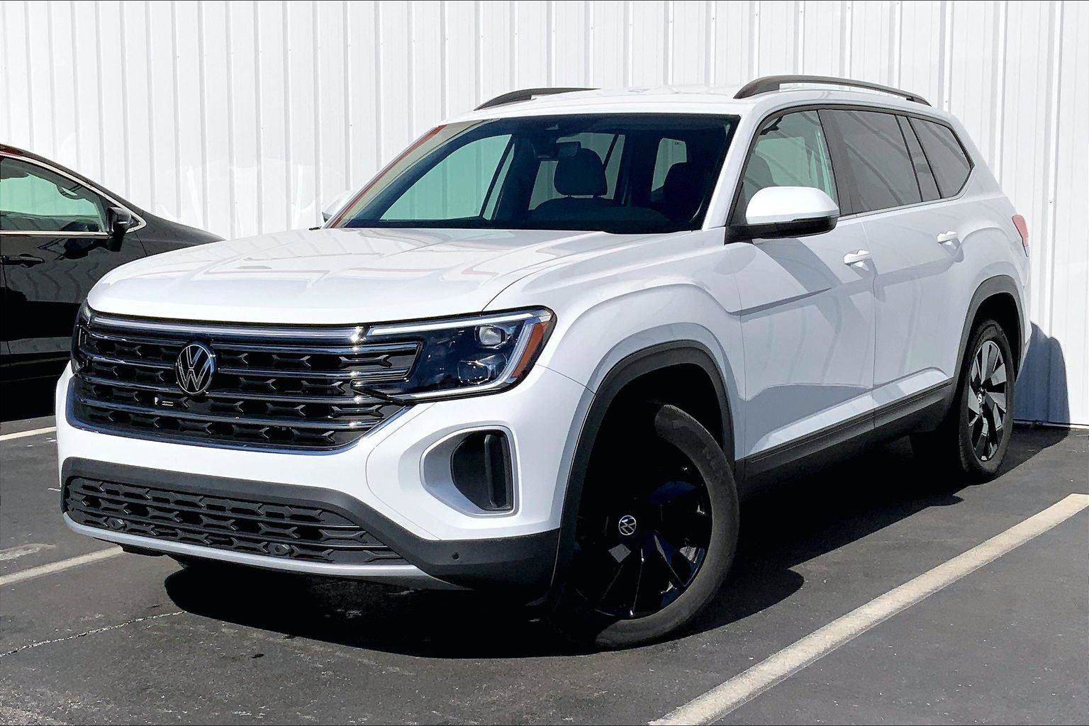 Used 2024 Volkswagen Atlas SE