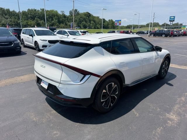 Used 2023 Kia EV6 Wind w/ Wind Technology Package AWD/4WD image 5
