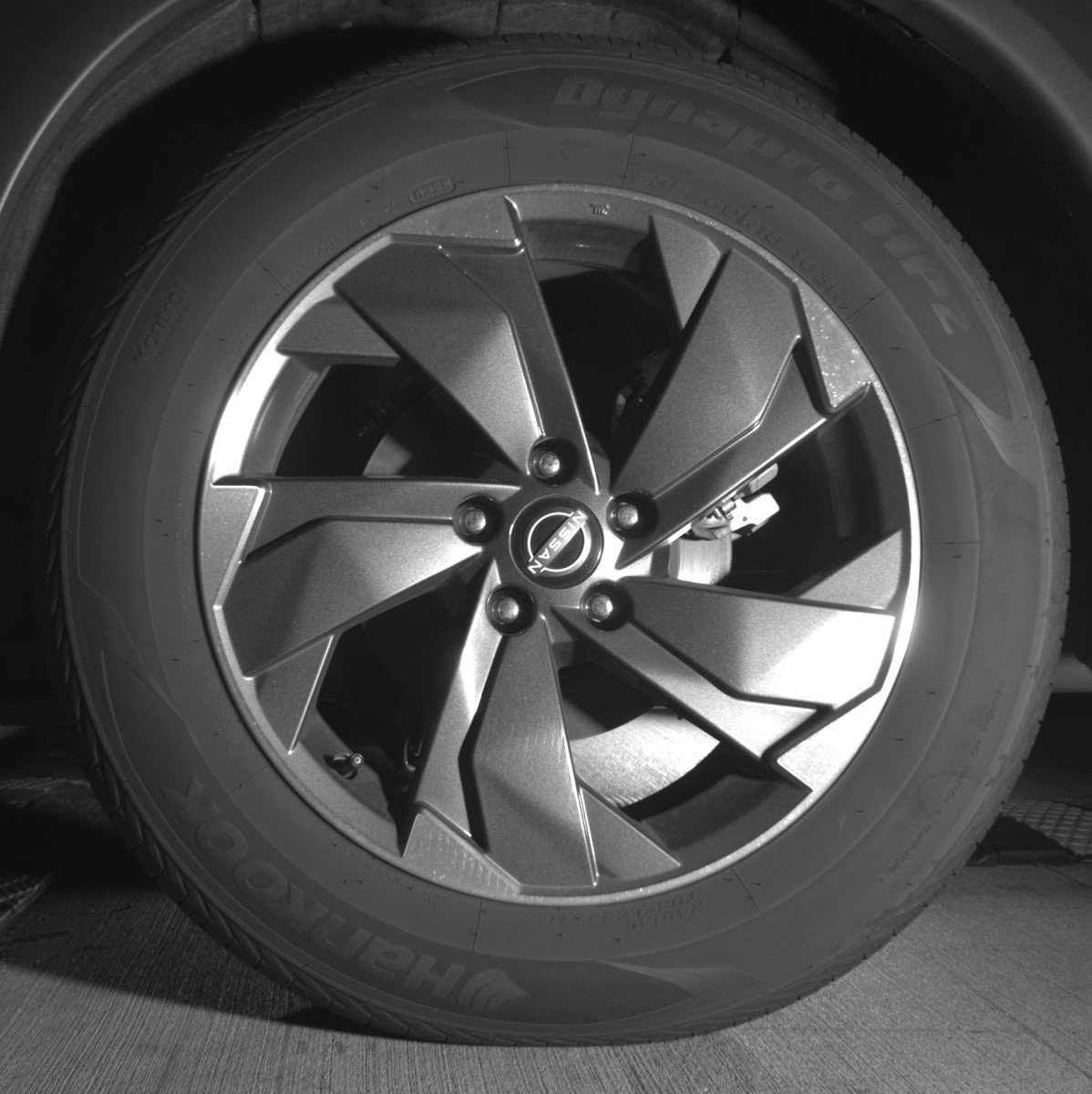 Used 2025 Nissan Rogue SV image 14