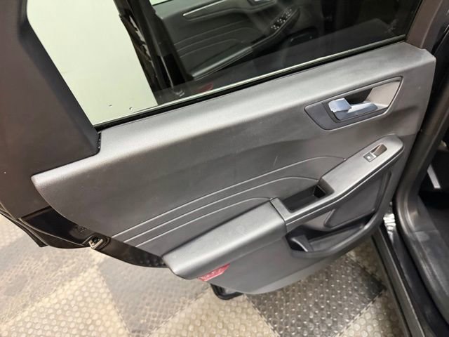Used 2022 Ford Escape Titanium w/ Class II Trailer Tow Package image 37