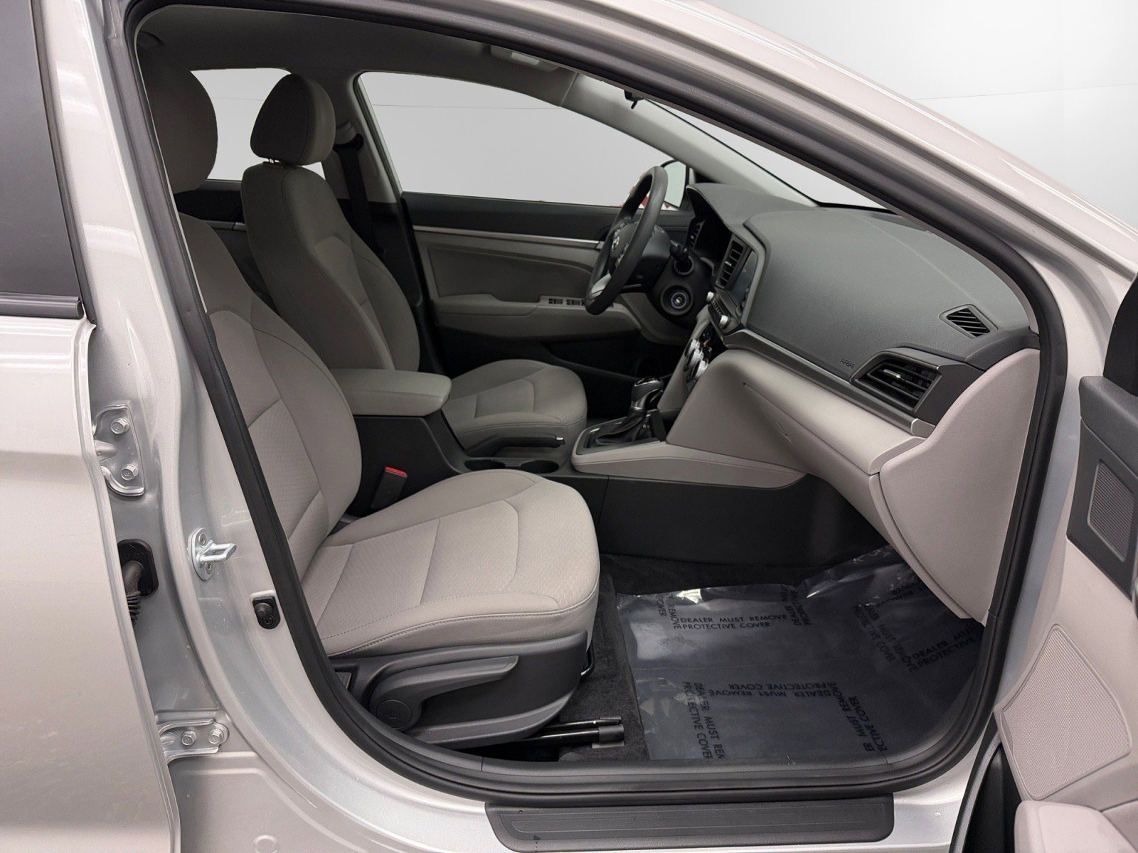 Used 2019 Hyundai Elantra SEL image 15