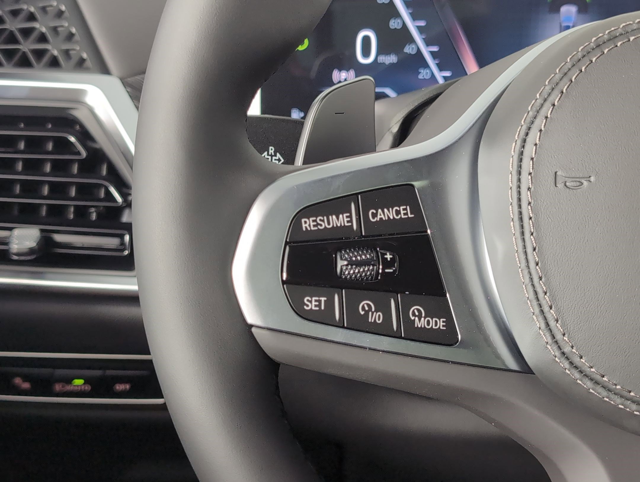 Used 2026 BMW X7 xDrive40i w/ M Sport Package image 14