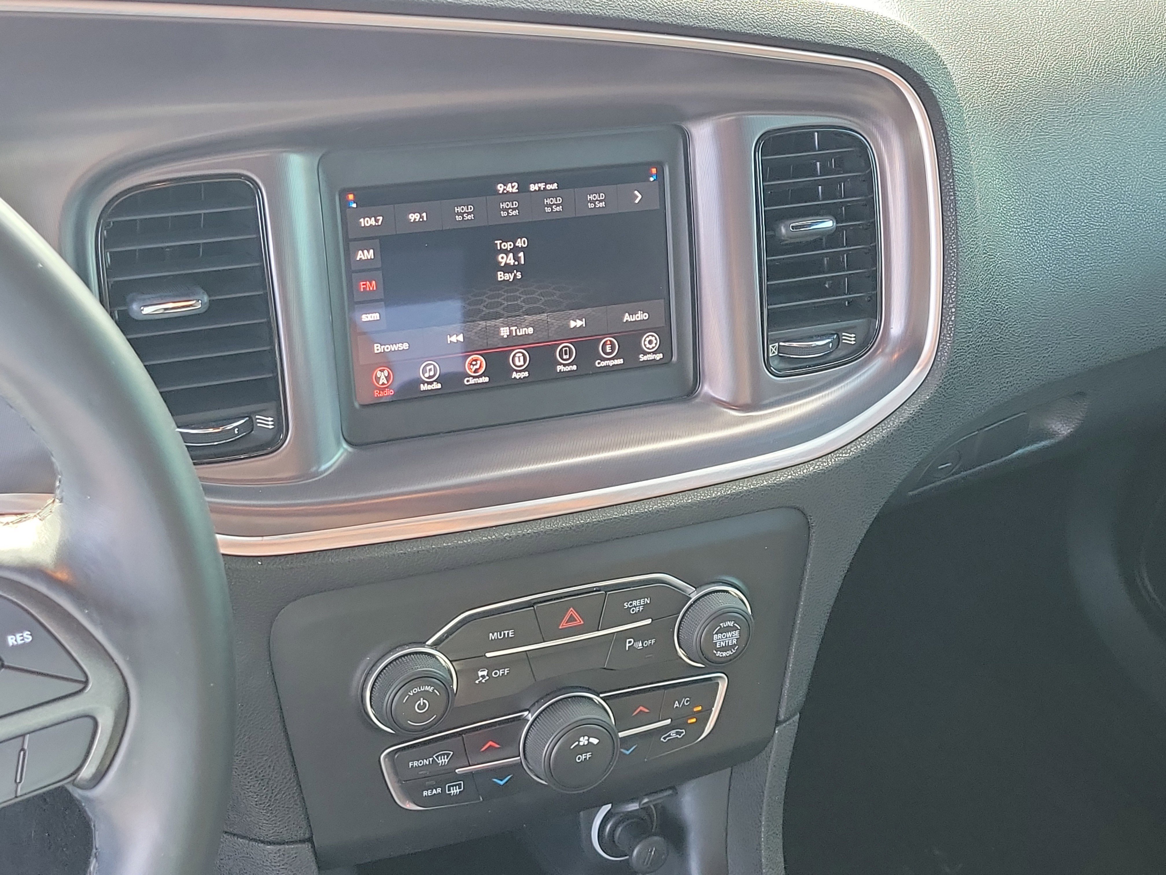 Used 2019 Dodge Charger SXT w/ Blacktop Package RWD image 29