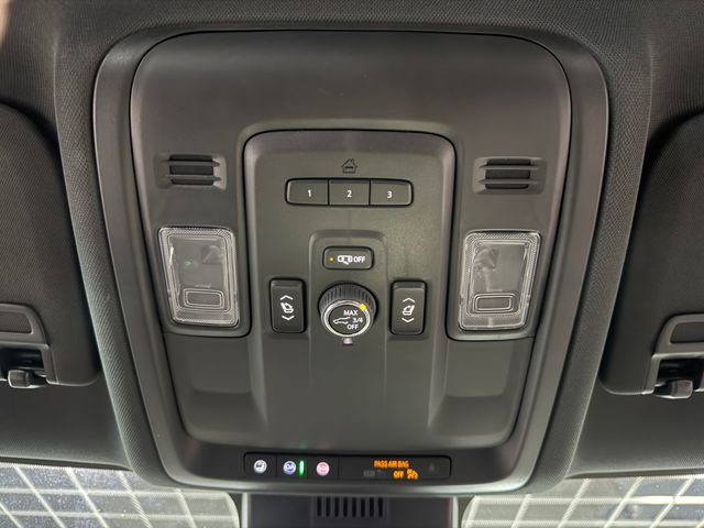 Certified 2024 Chevrolet Suburban Premier image 25