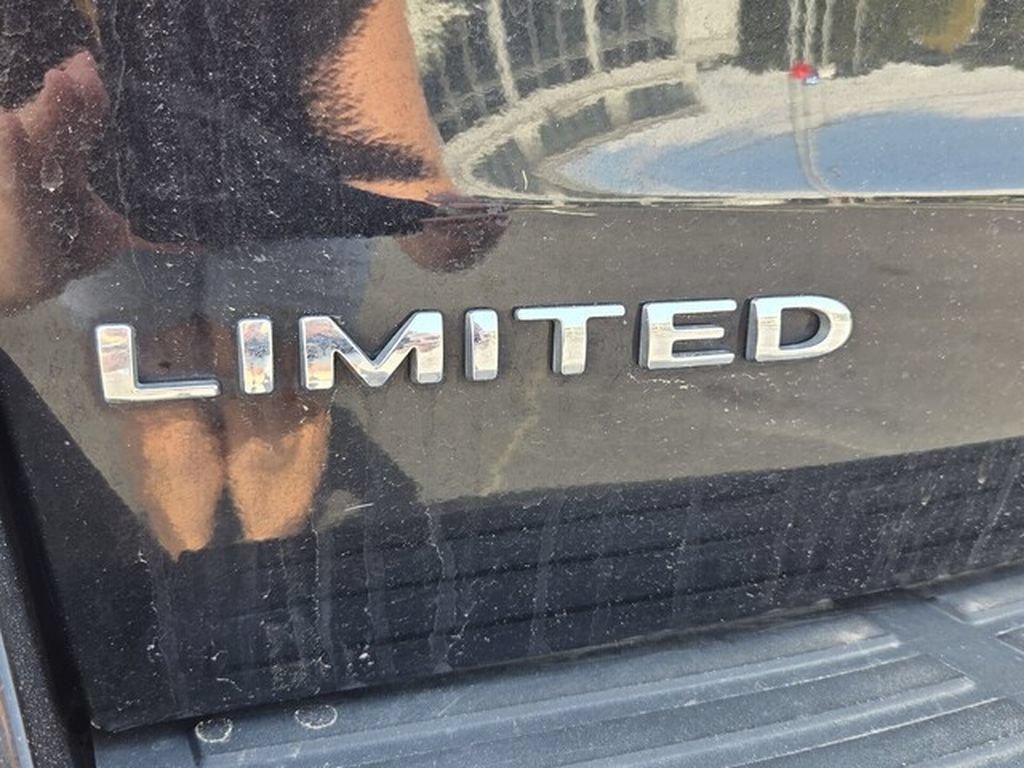 Used 2024 Ford Expedition Limited RWD image 5