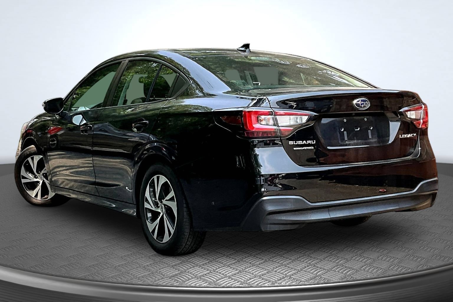 Used 2023 Subaru Legacy Premium AWD/4WD image 3