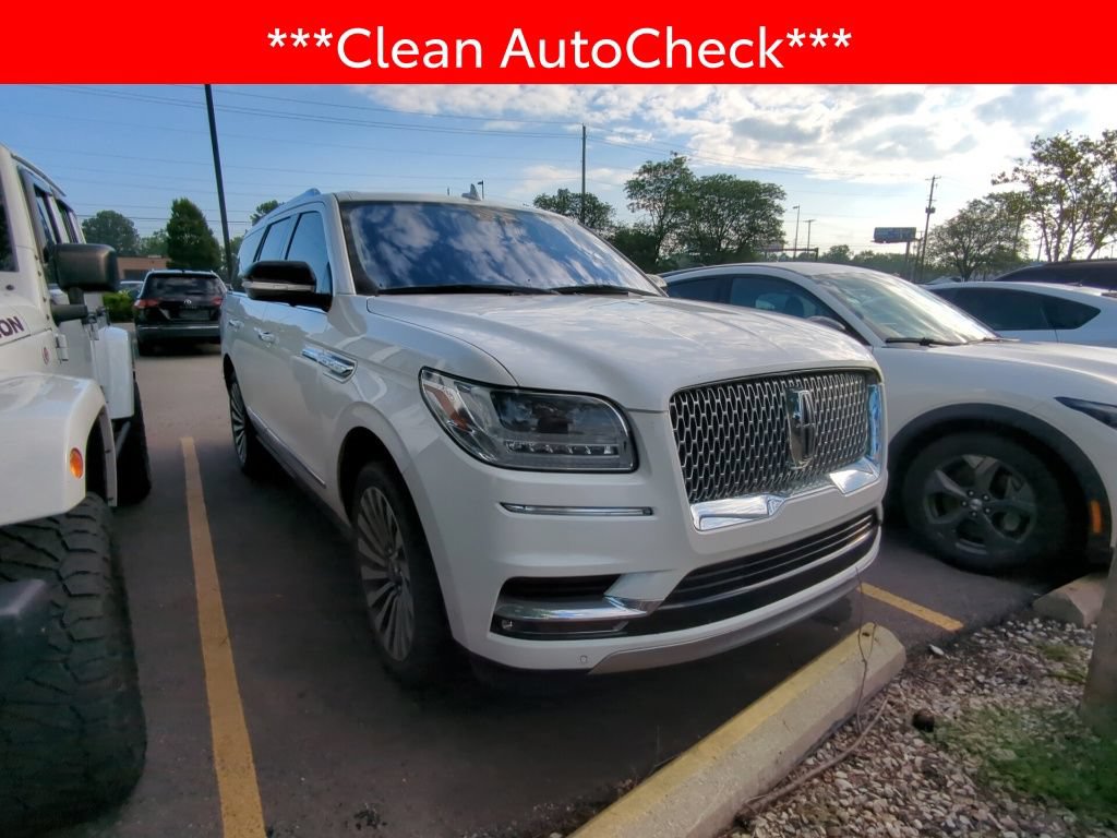 Used 2019 Lincoln Navigator Reserve AWD/4WD image 3