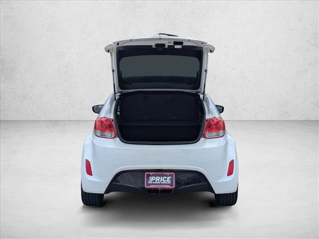 Used 2016 Hyundai Veloster w/ Option Group 02 FWD image 6