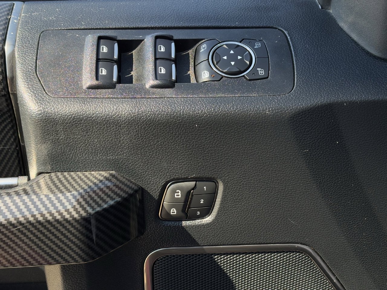 Used 2019 Ford F150 Raptor w/ Equipment Group 802A Luxury AWD/4WD image 25