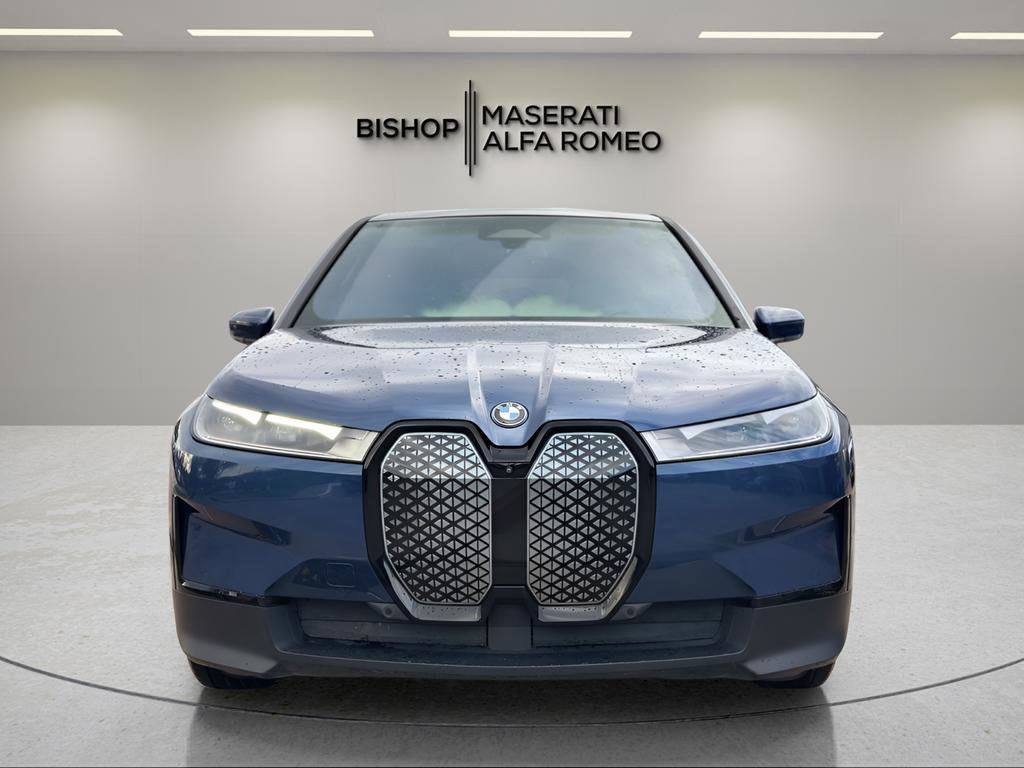 Used 2022 BMW iX xDrive50 w/ Convenience Package image 2