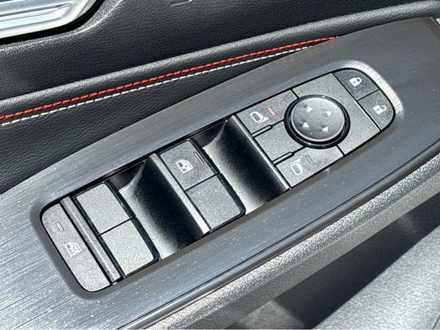 New 2026 Nissan Sentra SR w/ SR Premium Package FWD image 29