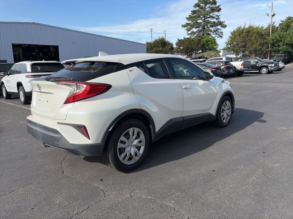 Used 2021 Toyota C-HR LE image 7