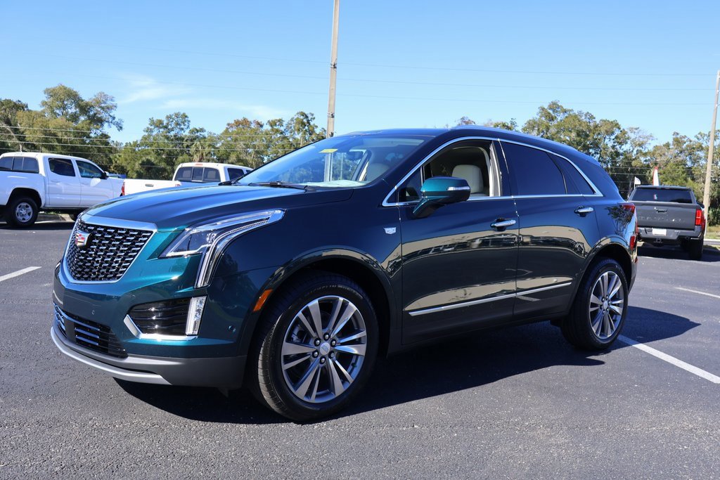 New 2026 Cadillac XT5 Premium Luxury