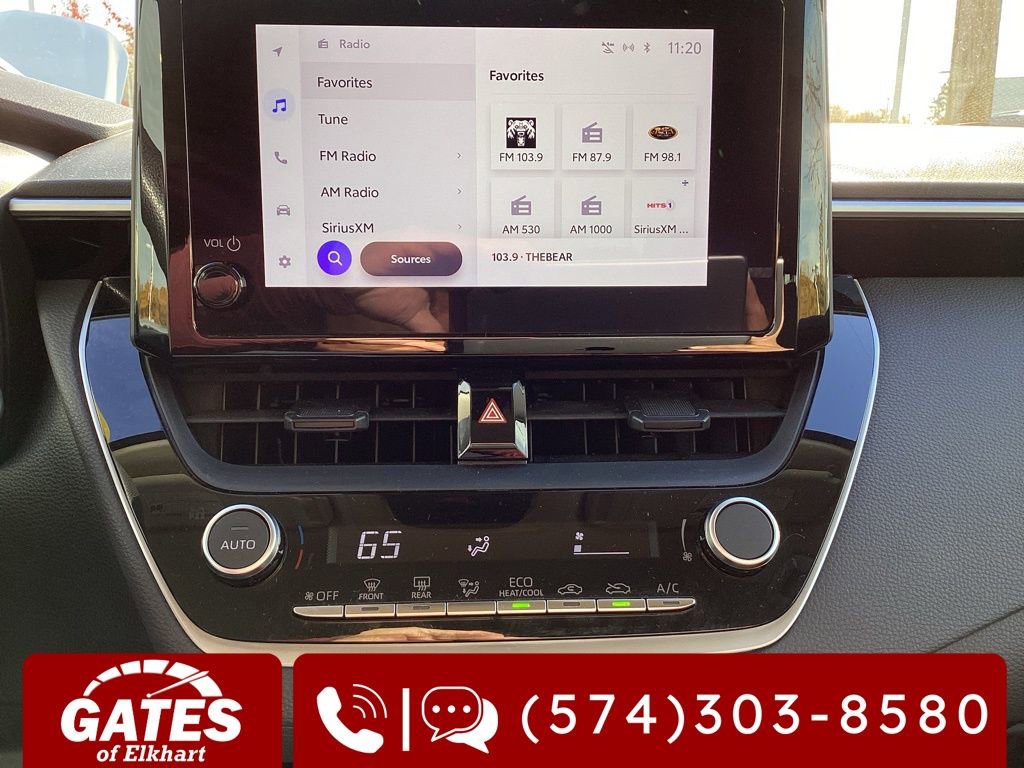 Used 2025 Toyota Corolla LE image 3