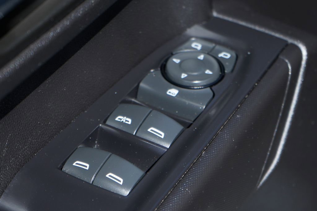 Used 2021 Chevrolet Silverado 1500 Custom image 16