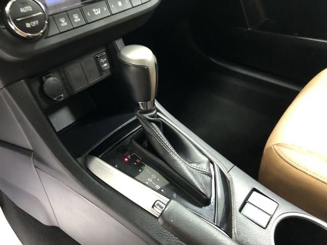 Used 2016 Toyota Corolla LE image 24