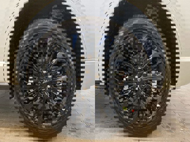 New 2025 Lincoln Corsair AWD w/ Equipment Group 101A image 24