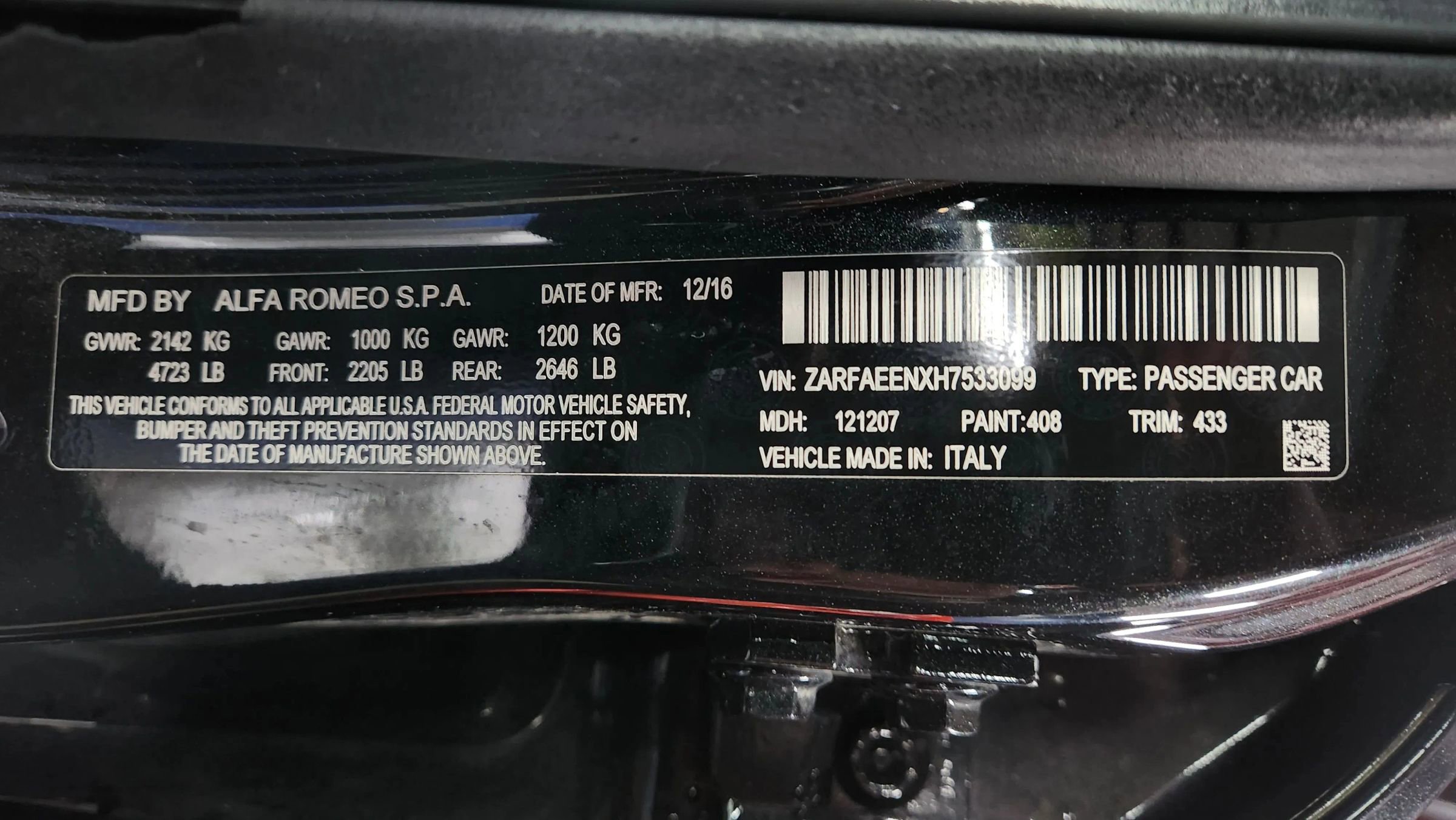 Used 2017 Alfa Romeo Giulia Ti w/ TI Performance Package image 55